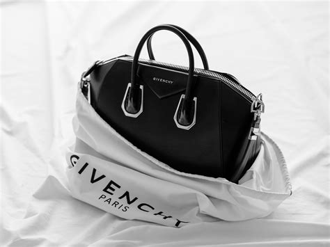 givenchy borsea antigona|givenchy antigona review.